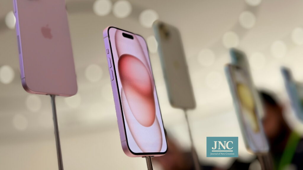 iPhone รุ่นใหม่ที่ผลิตนอกสหรัฐฯ อาจถูกเก็บภาษีนำเข้าสหรัฐฯ สูงถึง 25%