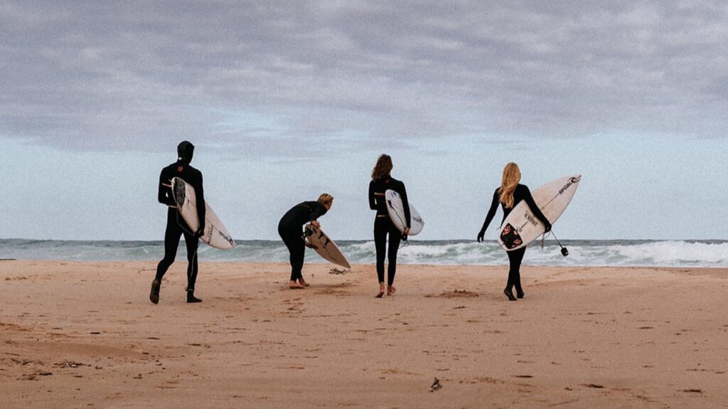 ร้าน Rip Curl ปิดตัวหลายสาขา หลังวิกฤตการตลาดจากแคมเปญนักโต้คลื่นข้ามเพศ